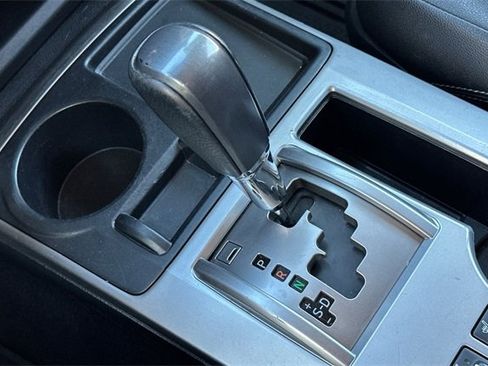 Used 2017 Toyota 4Runner SR5 Premium image 25