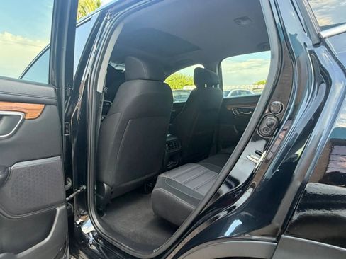 Used 2017 Honda CR-V EX image 45