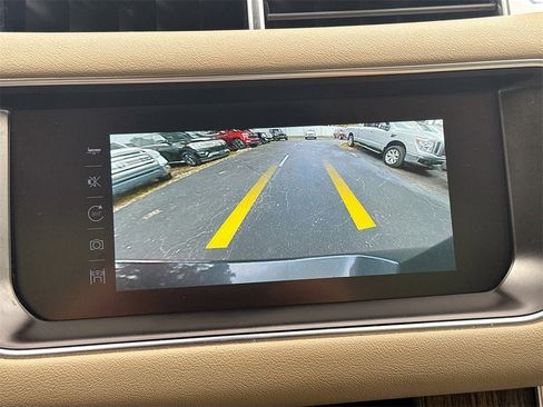 Used 2017 Land Rover Range Rover Sport HSE image 14