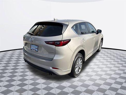 Used 2024 MAZDA CX-5 AWD 2.5 S w/ Select Package image 3