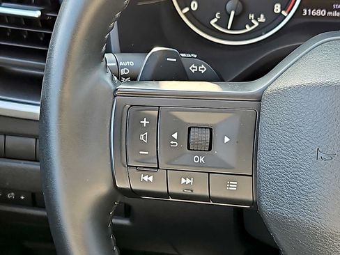 Used 2025 Nissan Rogue SV FWD image 20