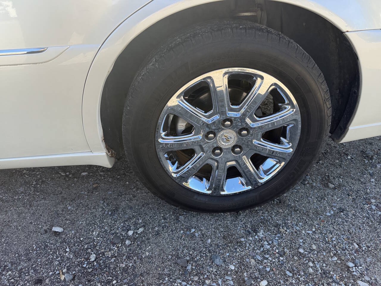 Used 2008 Cadillac DTS FWD image 10