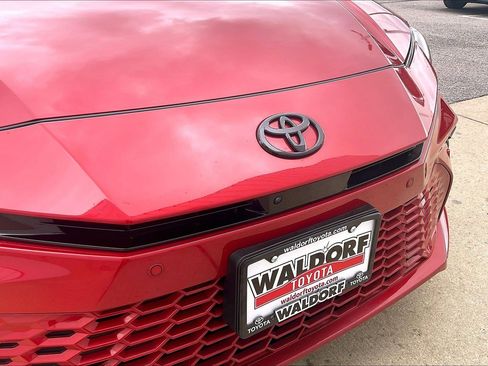 Used 2025 Toyota Camry XSE w/ Premium Plus Package image 35