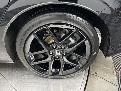 Used 2023 Honda Civic Sport image 27