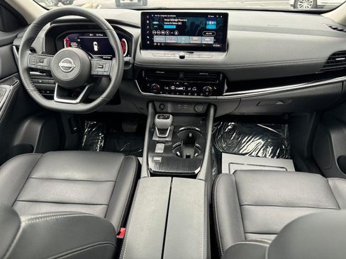 Used 2024 Nissan Rogue SL w/ SL Premium Package FWD image 11