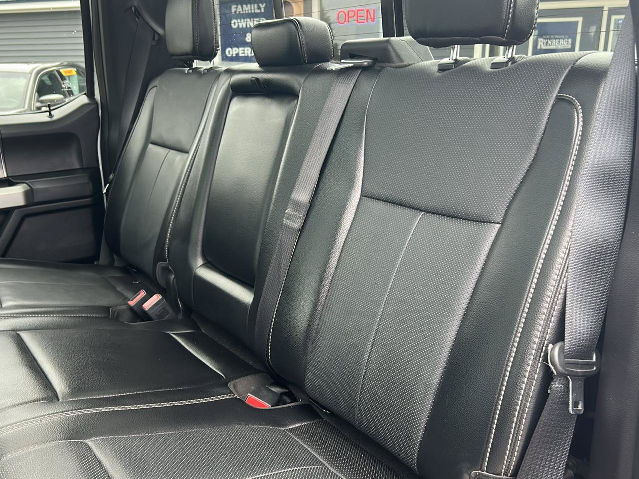Used 2018 Ford F150 Lariat w/ Equipment Group 502A Luxury AWD/4WD image 26