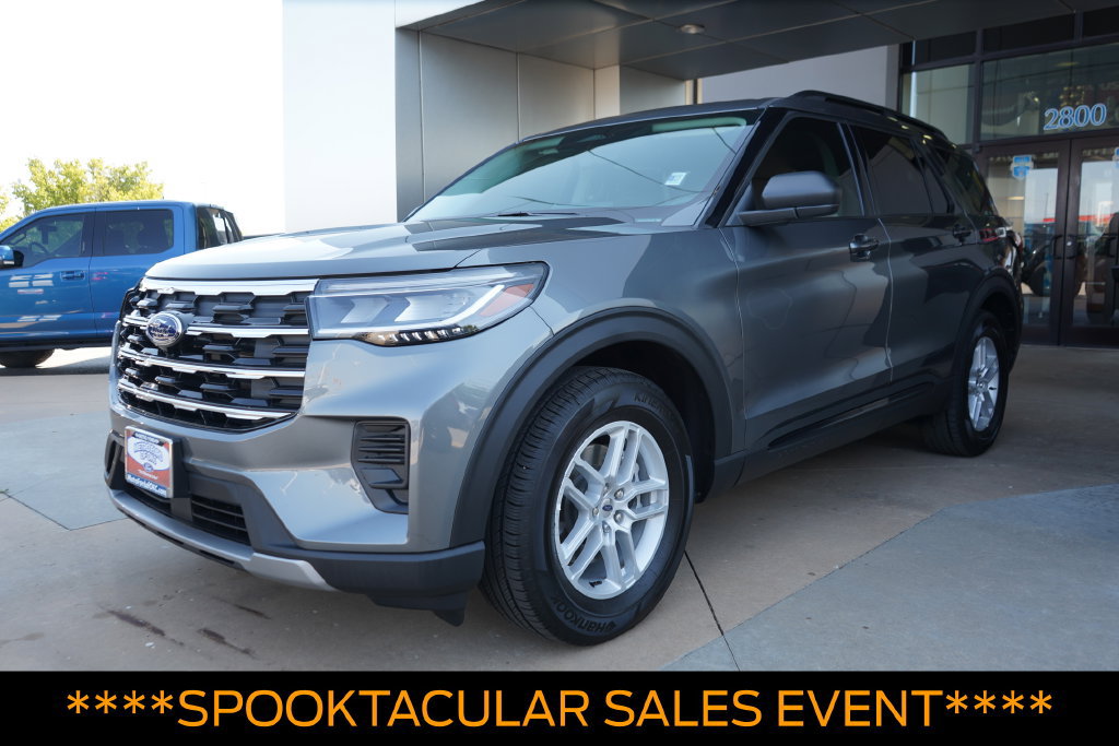 New 2026 Ford Explorer Active RWD image 1