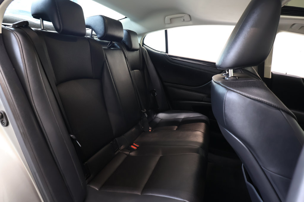 Used 2021 Lexus ES 250 w/ Premium Package AWD/4WD image 22