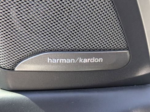 Used 2021 BMW X7 M50i w/ Executive Package image 12