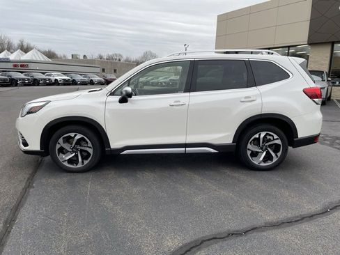 Used 2023 Subaru Forester Touring image 8