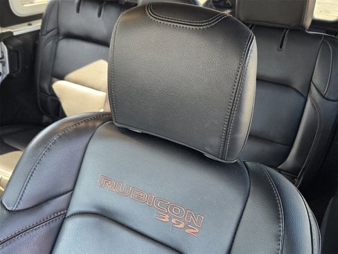 Used 2021 Jeep Wrangler Unlimited Rubicon w/ Trailer Tow Package image 22