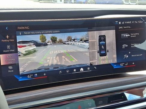 New 2026 BMW i7 xDrive60 w/ Executive Package AWD/4WD image 16