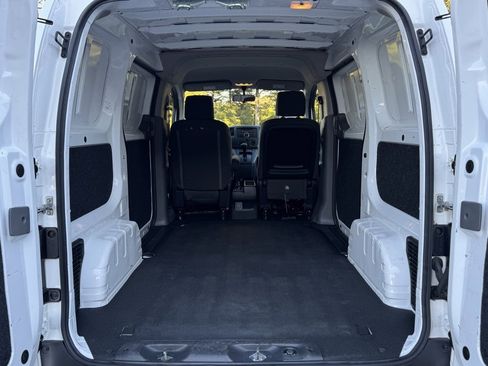 Used 2016 Nissan NV200 S w/ Back Door Glass Package image 19