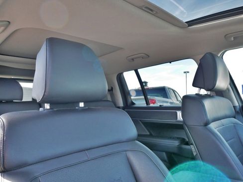 Used 2025 Hyundai Santa Fe Limited FWD image 25