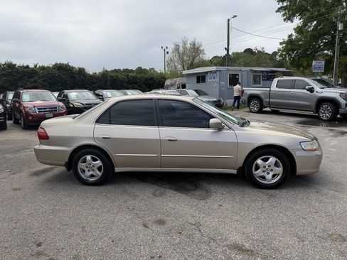 Used 2000 Honda Accord EX image 4