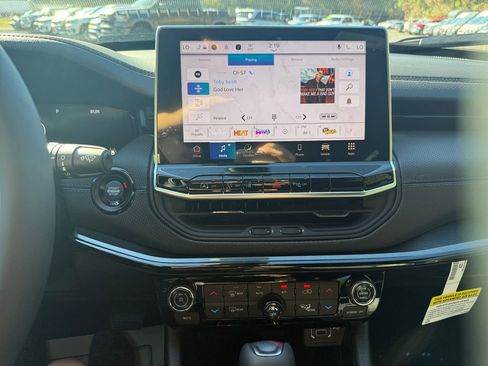 New 2026 Jeep Compass Limited w/ Sun, Sound & Navigation Group image 23