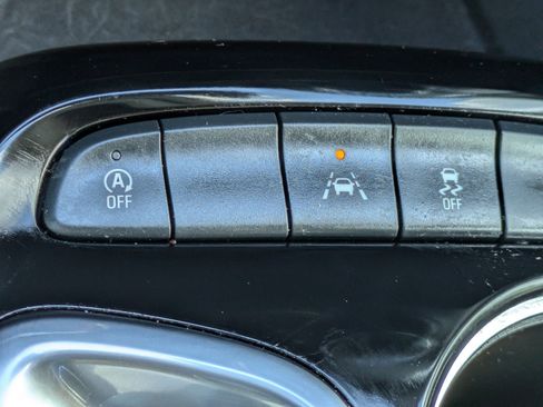 Used 2024 Buick Encore GX Preferred FWD image 27