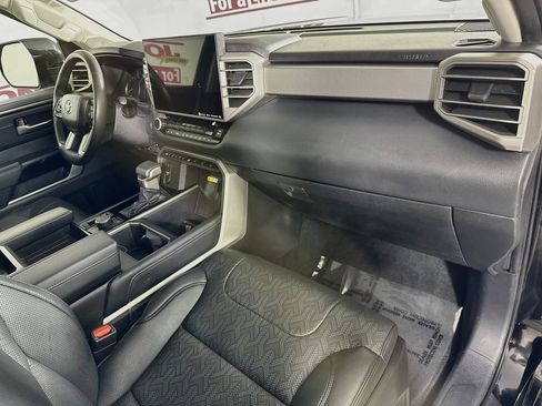 Used 2023 Toyota Tundra Limited AWD/4WD image 31
