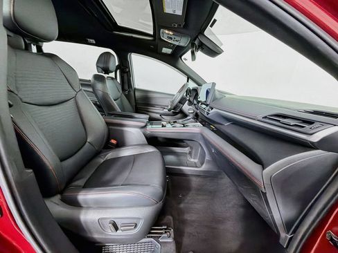 Used 2025 Toyota Sienna XSE w/ XSE Plus Package AWD/4WD image 28