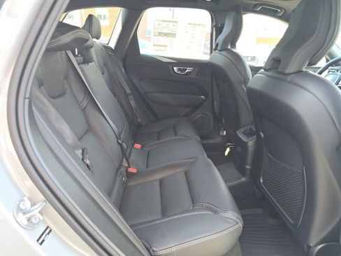 New 2026 Volvo XC60 T8 Ultra w/ Protection Package Premier AWD/4WD image 16