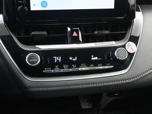 Used 2024 Toyota Corolla SE image 18