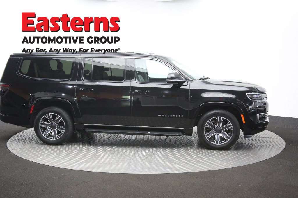 Used 2024 Jeep Wagoneer L Series II RWD image 55
