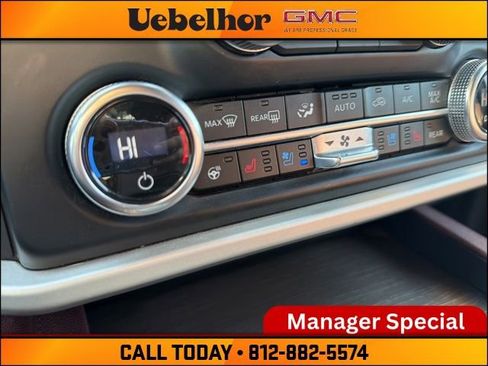 Used 2024 Ford Expedition Max Limited AWD/4WD image 35