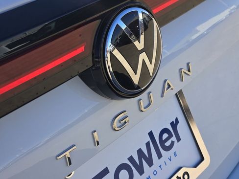New 2026 Volkswagen Tiguan SE AWD/4WD image 7