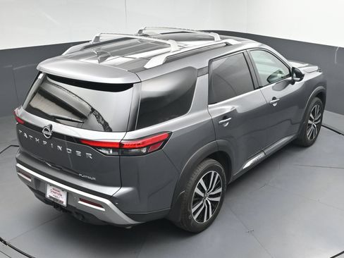 Certified 2025 Nissan Pathfinder Platinum FWD image 37
