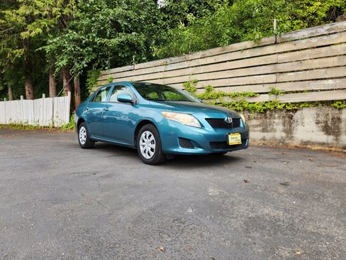Used 2010 Toyota Corolla LE FWD image 19