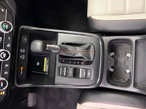 Used 2024 Honda CR-V Sport Touring image 33