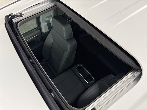 New 2026 GMC Sierra 1500 SLT w/ SLT Premium Package image 22