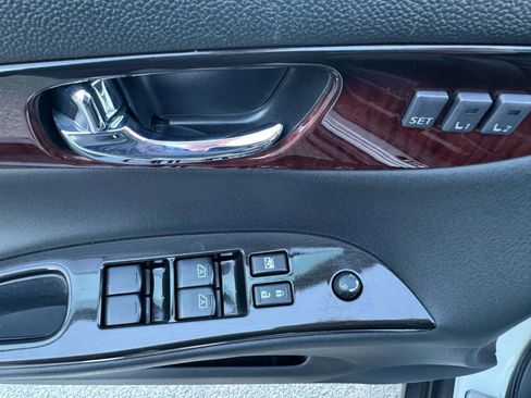 Used 2017 INFINITI QX50 AWD w/ Premium Plus Package image 15