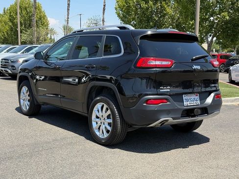 Used 2016 Jeep Cherokee Limited w/ Trailer Tow Group AWD/4WD image 7