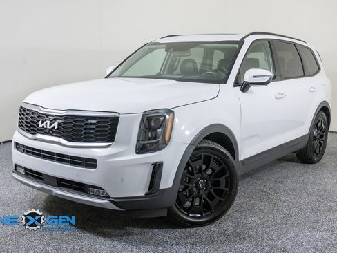 Used 2022 Kia Telluride SX w/ SX Prestige Package AWD/4WD image 3