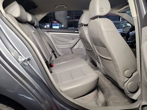 Used 2006 Volkswagen Jetta 2.5 image 28