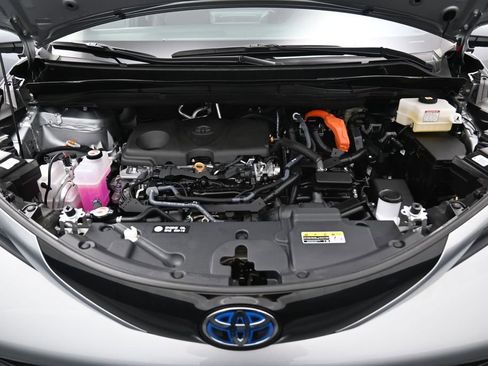 Certified 2025 Toyota Sienna Limited AWD/4WD image 42