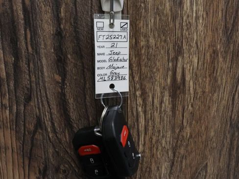 Used 2021 Jeep Gladiator Mojave w/ Trailer Tow Package image 30