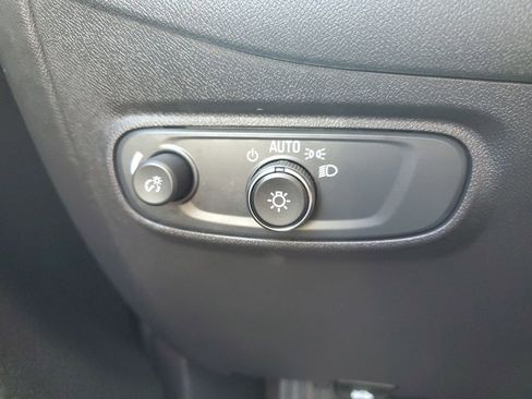 Used 2024 Chevrolet Equinox LT image 23