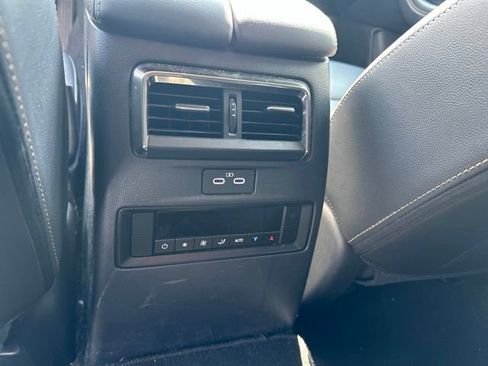 Certified 2024 MAZDA CX-90 3.3 Turbo w/ Preferred Plus AWD/4WD image 19
