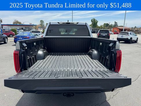 Used 2025 Toyota Tundra Limited AWD/4WD image 12