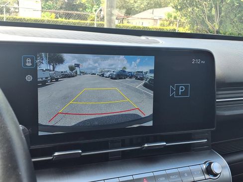 Used 2025 Hyundai Kona SEL AWD/4WD image 23
