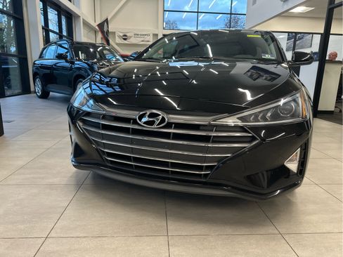 Used 2019 Hyundai Elantra Value Edition w/ Cargo Package image 4