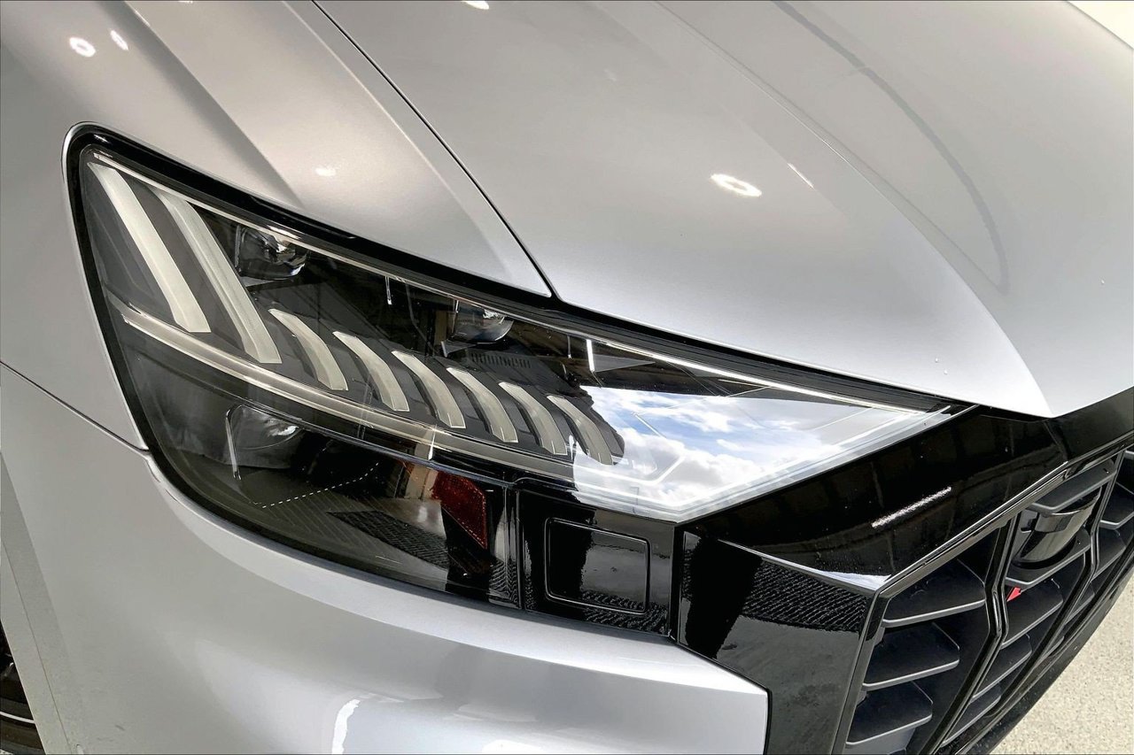 Used 2021 Audi SQ8 Prestige w/ Prestige Package AWD/4WD image 27