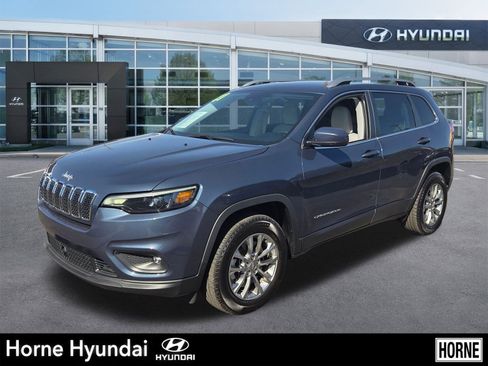 Used 2021 Jeep Cherokee Latitude Lux w/ Comfort/Convenience Group image 1