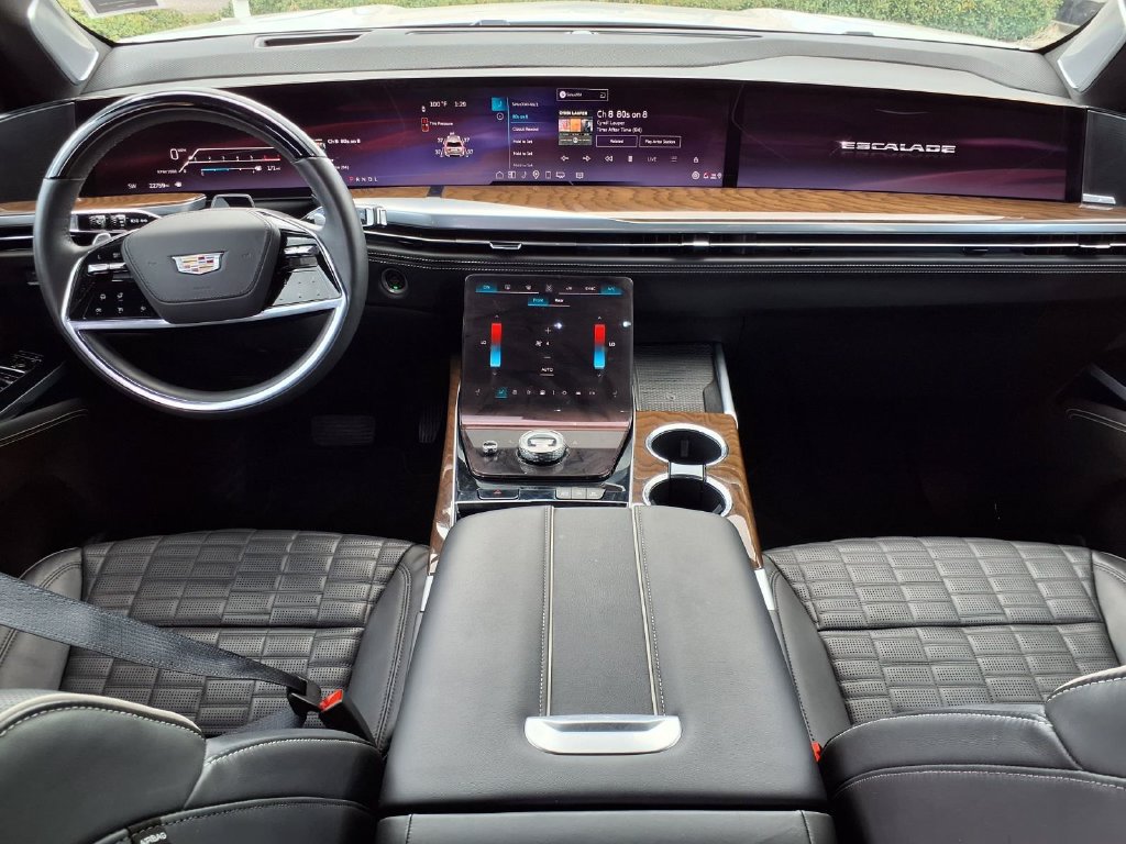 Used 2025 Cadillac Escalade Sport Platinum AWD/4WD image 9