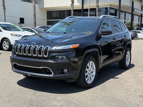 Used 2016 Jeep Cherokee Limited w/ Trailer Tow Group AWD/4WD image 9