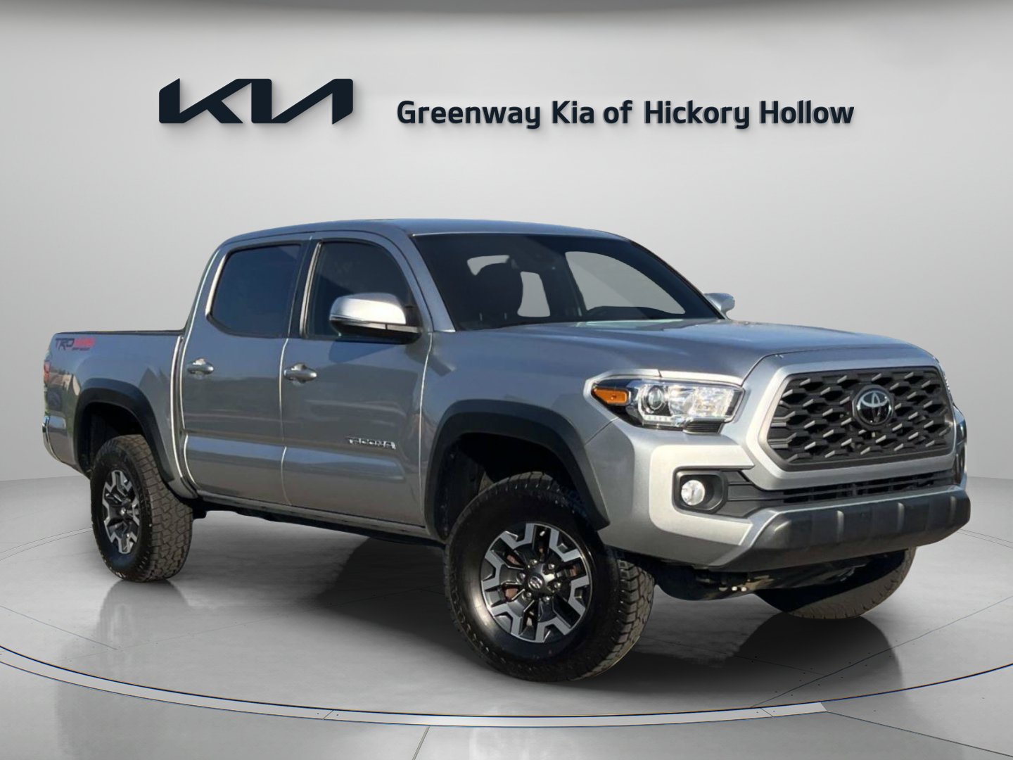 Used 2022 Toyota Tacoma TRD Off-Road AWD/4WD image 1