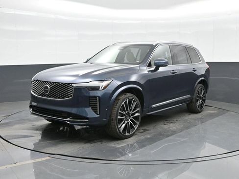 New 2026 Volvo XC90 B6 Plus w/ Protection Package Premier image 5