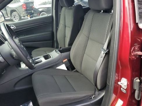 Certified 2021 Jeep Grand Cherokee Laredo image 23